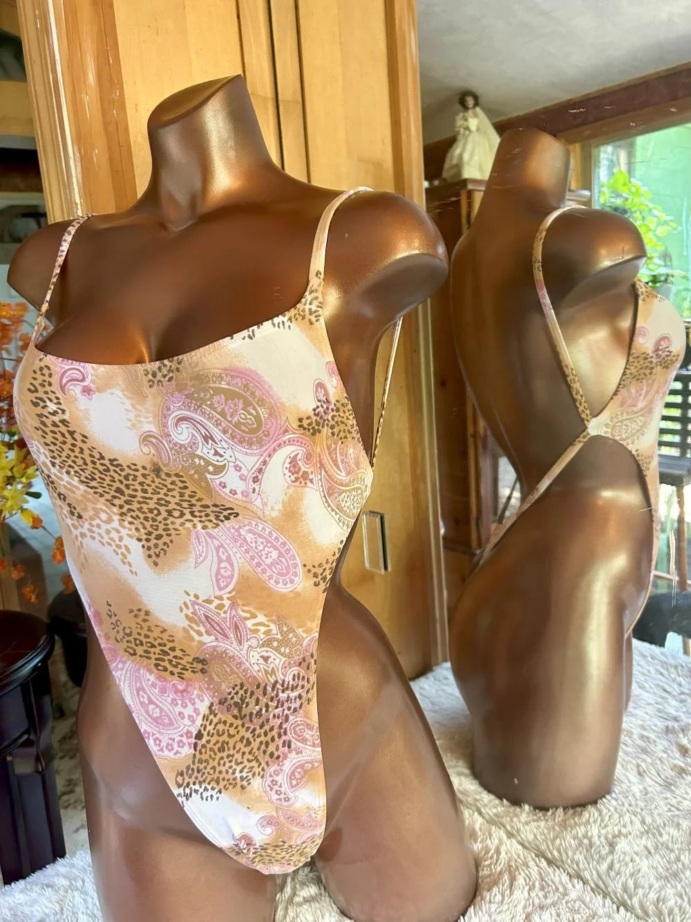 XS Valkyrie in Pink Paisley